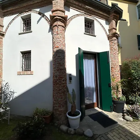 Chiesetta Abside Ex Seminario -Apartment Rovigo Exterior photo